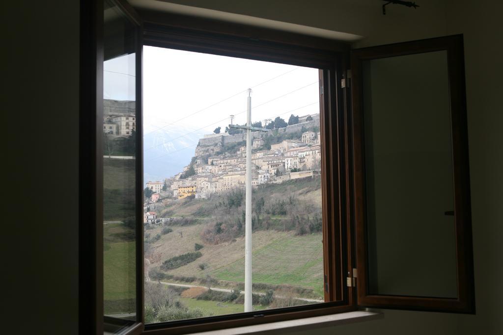 B&B La Collina Degli Ulivi Civitella Del Tronto Luaran gambar